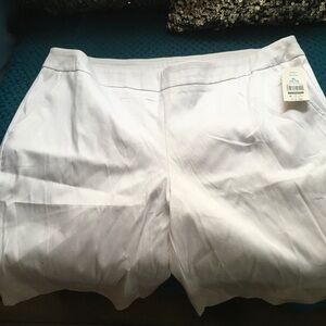 Women's White Shorts, new with tags XL